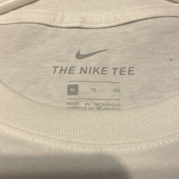 Nike LA Lakers champion caricature tee. Size XL. NWOT - Picture 3 of 4